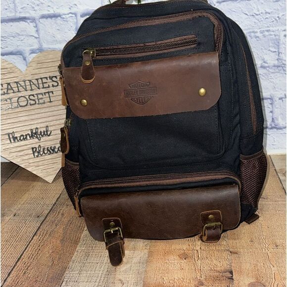 Harley-Davidson “Mustang" Backpack, weathered Leather and Black - Picture 4 of 14